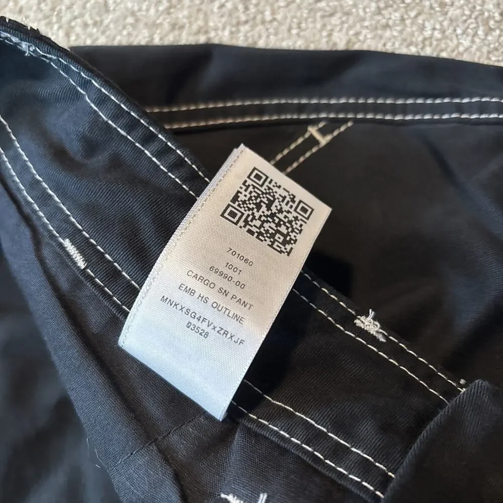True Religion Men's Cargo Pants Jet Black White Stitching Size 36 Flap Pockets